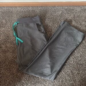 FIGS Women’s Scrub Pants